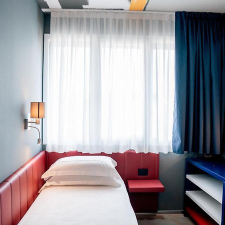 K Modern Hotel Peschiera del Garda Kültér fotó