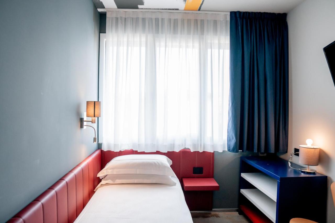 K Modern Hotel Peschiera del Garda Kültér fotó