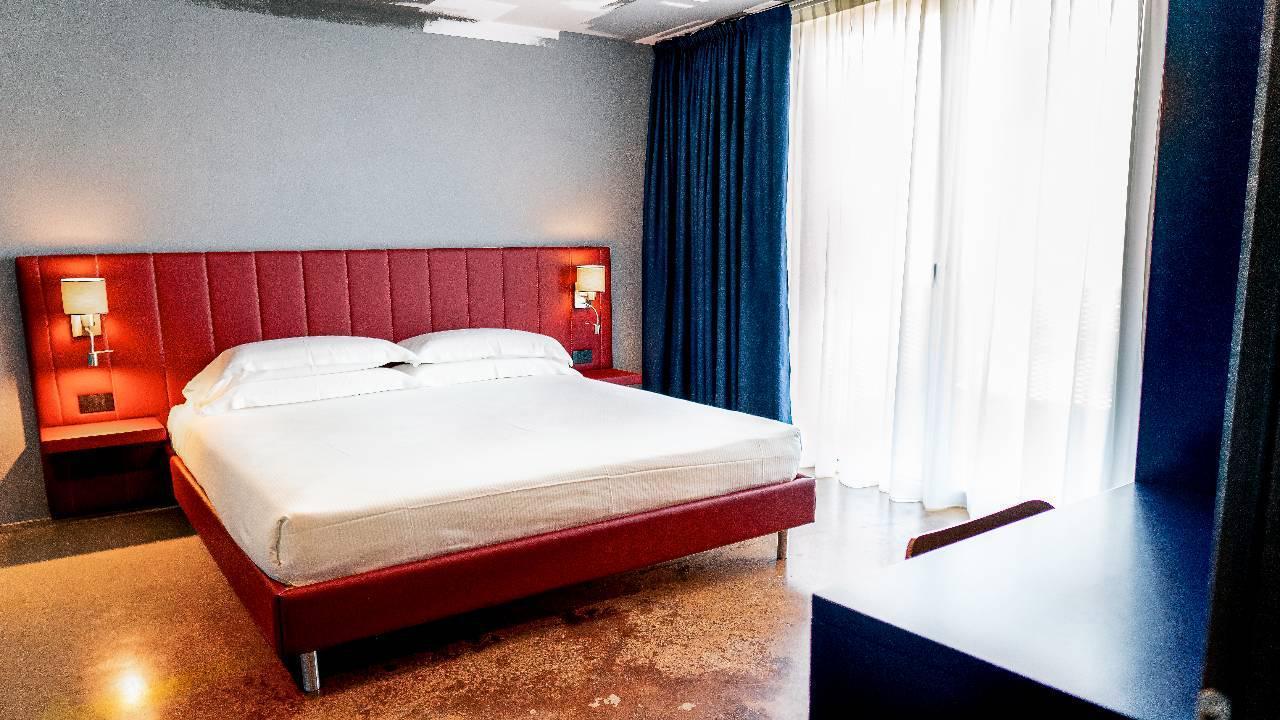 K Modern Hotel Peschiera del Garda Kültér fotó